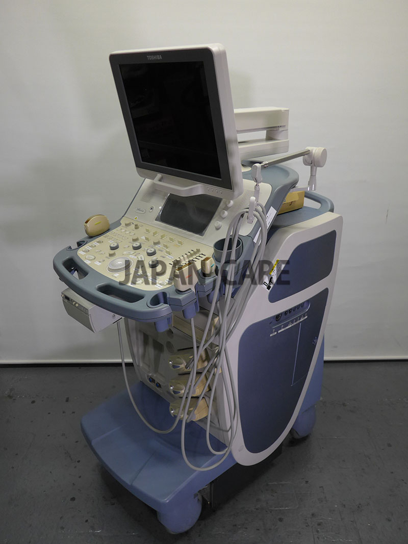 TOSHIBA ULTRASOUND XARIO (SSA-660A, LCD MONITOR, 3 PROBES, CW FUNCTION)